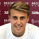 Photo of Jamie Searle
